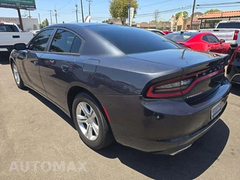 2019 Dodge Charger SXT – miniatura 2