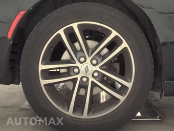 2019 Dodge Charger SXT – miniatura 11