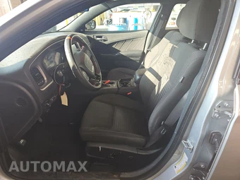 2019 Dodge Charger SXT – miniatura 7