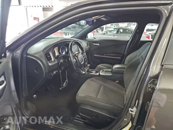 2019 Dodge Charger SXT – miniatura 7