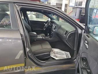 2019 Dodge Charger SXT – miniatura 8
