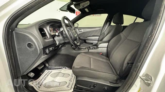 2019 Dodge Charger SXT - miniatura 14
