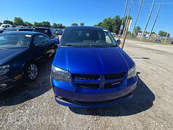 2019 Dodge Grand Caravan GT 121.2" WB - miniatura 2