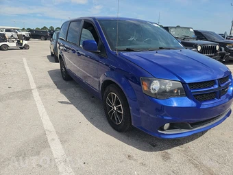 2019 Dodge Grand Caravan GT 121.2" WB - miniatura 3