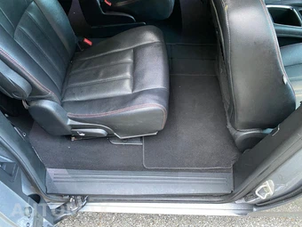 2019 Dodge Grand Caravan GT 121.2" WB - miniatura 36