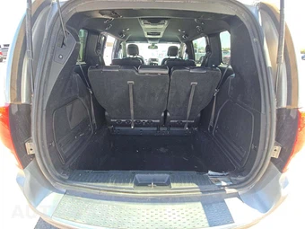 2019 Dodge Grand Caravan GT 121.2" WB – miniatura 12