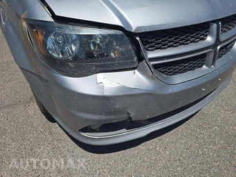 2019 Dodge Grand Caravan GT 121.2" WB – miniatura 19