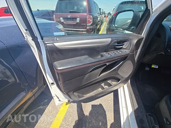 2019 Dodge Grand Caravan GT 121.2" WB - miniatura 9
