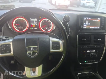 2019 Dodge Grand Caravan GT 121.2" WB - miniatura 11