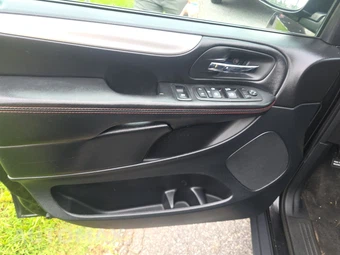 2019 Dodge Grand Caravan GT 121.2" WB - miniatura 15