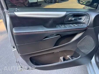2019 Dodge Grand Caravan GT 121.2" WB - miniatura 11
