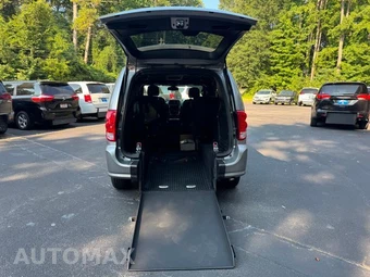 2019 Dodge Grand Caravan GT 121.2" WB - miniatura 2