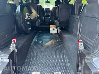 2019 Dodge Grand Caravan GT 121.2" WB - miniatura 5