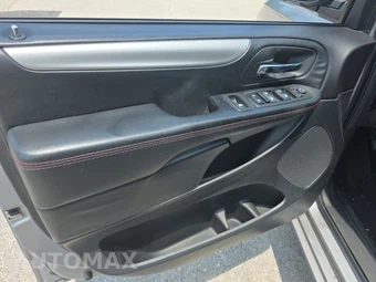 2019 Dodge Grand Caravan GT 121.2" WB - miniatura 9