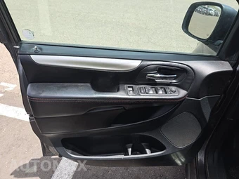 2019 Dodge Grand Caravan GT 121.2" WB – miniatura 9