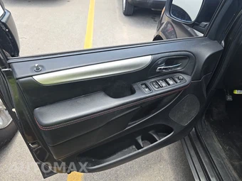 2019 Dodge Grand Caravan GT 121.2" WB - miniatura 9