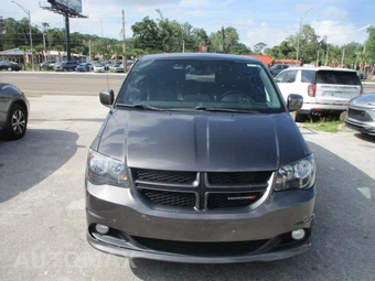 2019 Dodge Grand Caravan GT 121.2" WB - miniatura 3