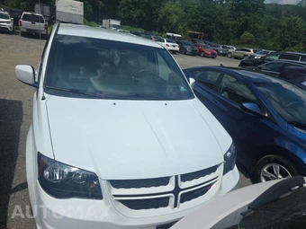 2019 Dodge Grand Caravan GT 121.2" WB - miniatura 2