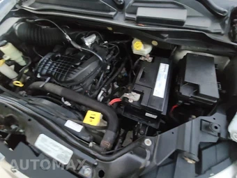 2019 Dodge Grand Caravan SE 121.2" WB - miniatura 32