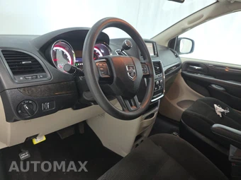 2019 Dodge Grand Caravan SE 121.2" WB - miniatura 11