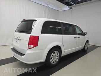 2019 Dodge Grand Caravan SE 121.2" WB - miniatura 4
