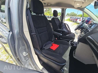 2019 Dodge Grand Caravan SE 121.2" WB - miniatura 19