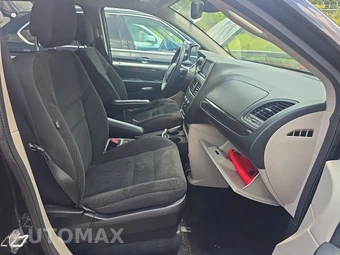 2019 Dodge Grand Caravan SE 121.2" WB - miniatura 8