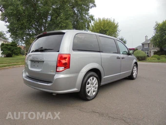 2019 Dodge Grand Caravan SE 121.2" WB - miniatura 24