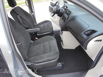 2019 Dodge Grand Caravan SE 121.2" WB - miniatura 27