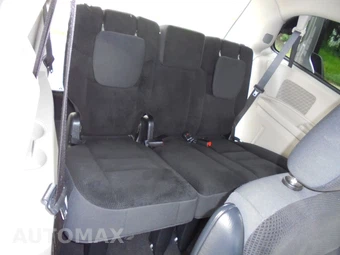 2019 Dodge Grand Caravan SE 121.2" WB - miniatura 31