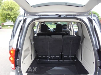 2019 Dodge Grand Caravan SE 121.2" WB - miniatura 34