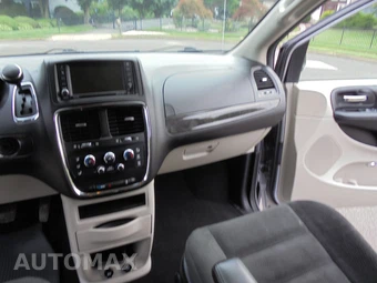 2019 Dodge Grand Caravan SE 121.2" WB - miniatura 38