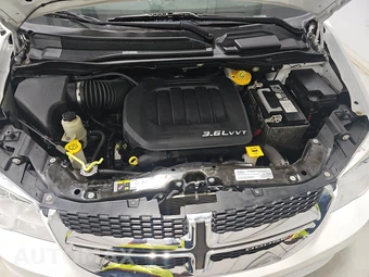 2019 Dodge Grand Caravan SE 121.2" WB - miniatura 16