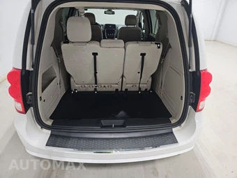 2019 Dodge Grand Caravan SE 121.2" WB - miniatura 17