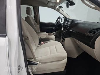 2019 Dodge Grand Caravan SE 121.2" WB - miniatura 8