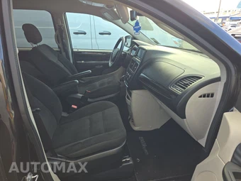 2019 Dodge Grand Caravan SE 121.2" WB - miniatura 8