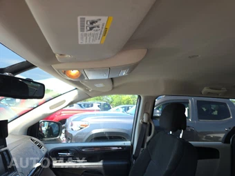 2019 Dodge Grand Caravan SE 121.2" WB - miniatura 19