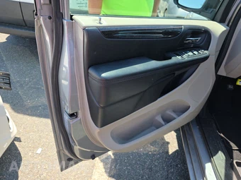 2019 Dodge Grand Caravan SE 121.2" WB - miniatura 9
