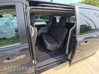 2019 Dodge Grand Caravan SE 121.2" WB - miniatura 10
