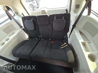 2019 Dodge Grand Caravan SE 121.2" WB - miniatura 11