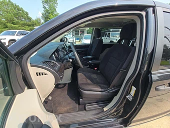 2019 Dodge Grand Caravan SE 121.2" WB - miniatura 3