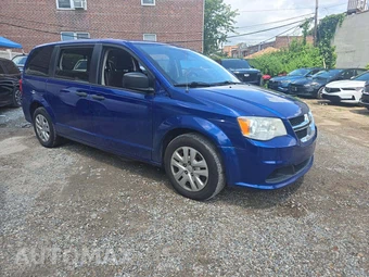 2019 Dodge Grand Caravan SE 121.2" WB - miniatura 4