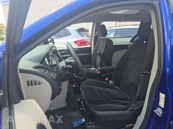 2019 Dodge Grand Caravan SE 121.2" WB - miniatura 6