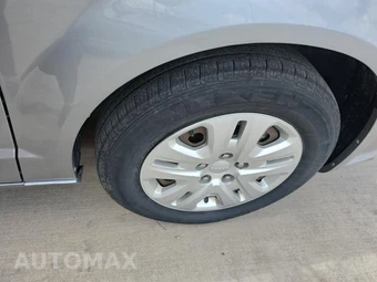 2019 Dodge Grand Caravan SE 121.2" WB - miniatura 9