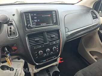 2019 Dodge Grand Caravan SE 121.2" WB - miniatura 11