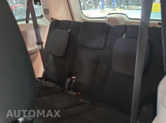 2019 Dodge Grand Caravan SE 121.2" WB - miniatura 11