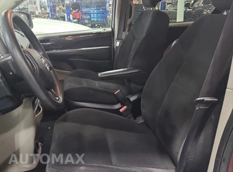 2019 Dodge Grand Caravan SE 121.2" WB - miniatura 9