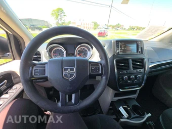 2019 Dodge Grand Caravan SE 121.2" WB - miniatura 10