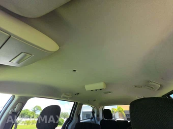 2019 Dodge Grand Caravan SE 121.2" WB - miniatura 11