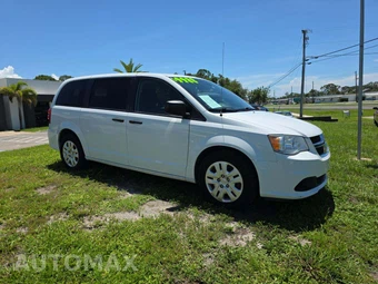 2019 Dodge Grand Caravan SE 121.2" WB - miniatura 4